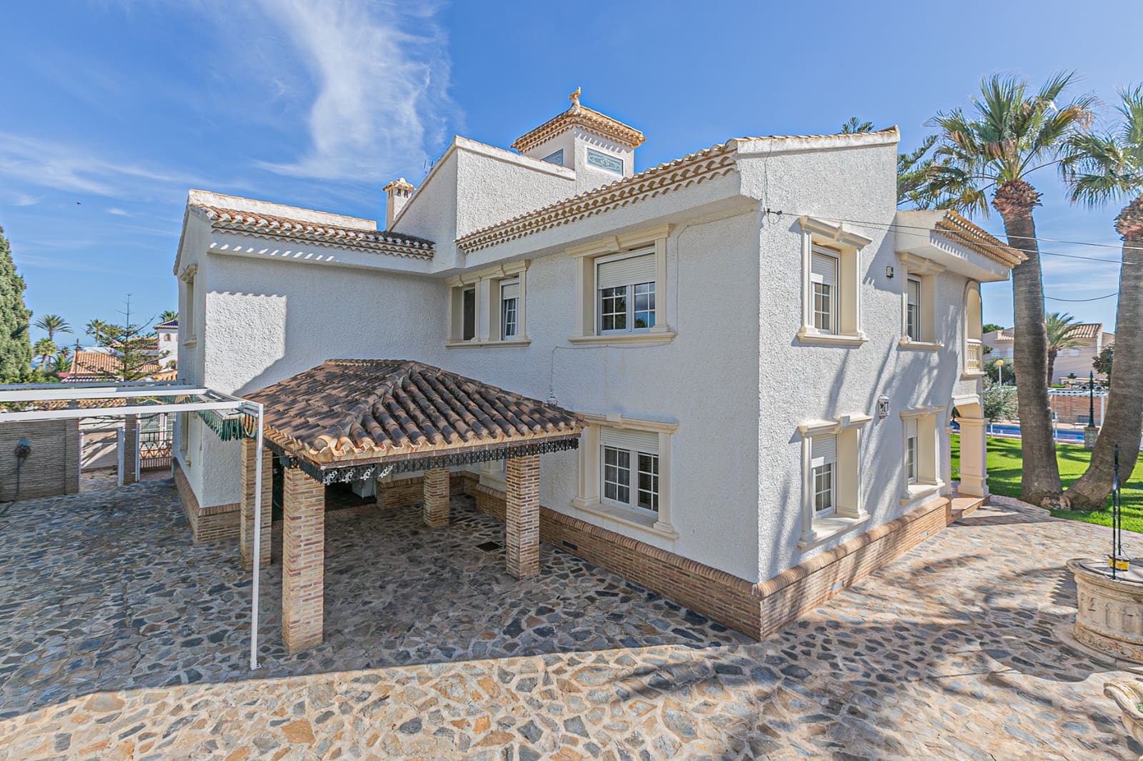 7 quarto Moradia para venda em Cabo Roig com piscina garagem - 1 490 000 € (Ref: 9363059)