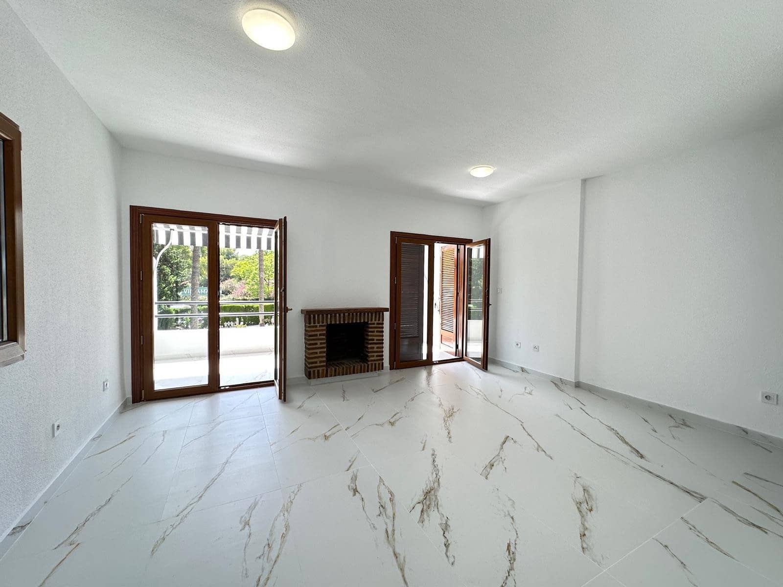 2 bedroom Apartment for sale in Villamartin - € 174,900 (Ref: 9370353)