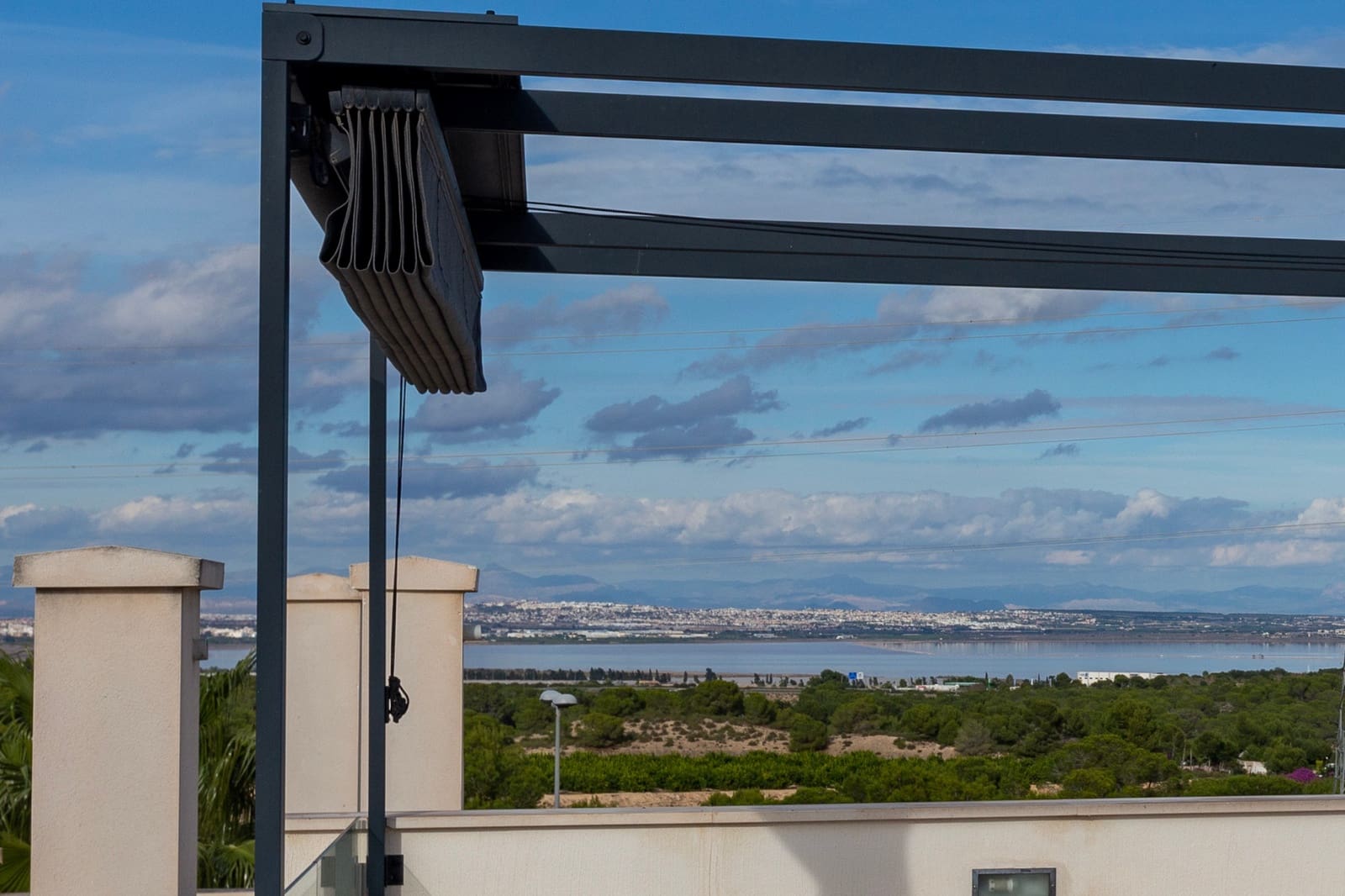 3 bedroom Villa for sale in Villamartin with pool - € 329,000 (Ref: 9403485)