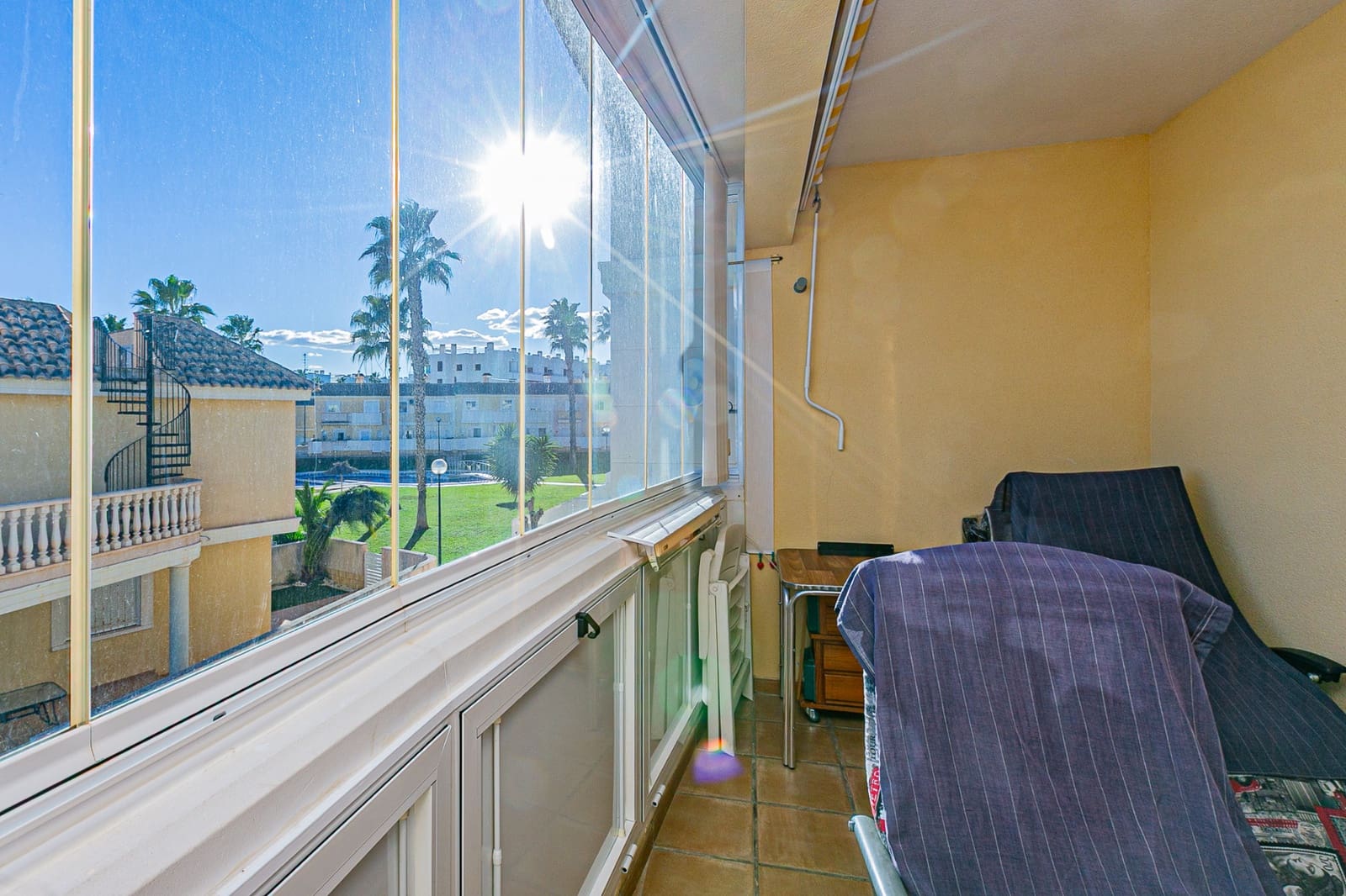 Apartamento de 2 habitaciones en Orihuela Costa en venta con piscina - 174.900 € (Ref: 9409845)