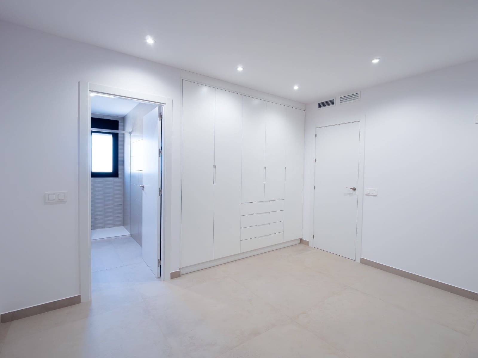 5 soveværelse Villa til salg i La Manga del Mar Menor med swimmingpool - € 1.350.000 (Ref: 9410165)