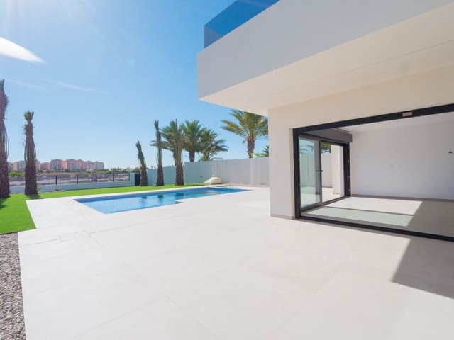 5 soveværelse Villa til salg i La Manga del Mar Menor med swimmingpool - € 1.350.000 (Ref: 9410165)