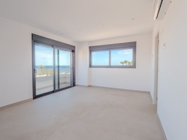 5 soveværelse Villa til salg i La Manga del Mar Menor med swimmingpool - € 1.350.000 (Ref: 9410165)