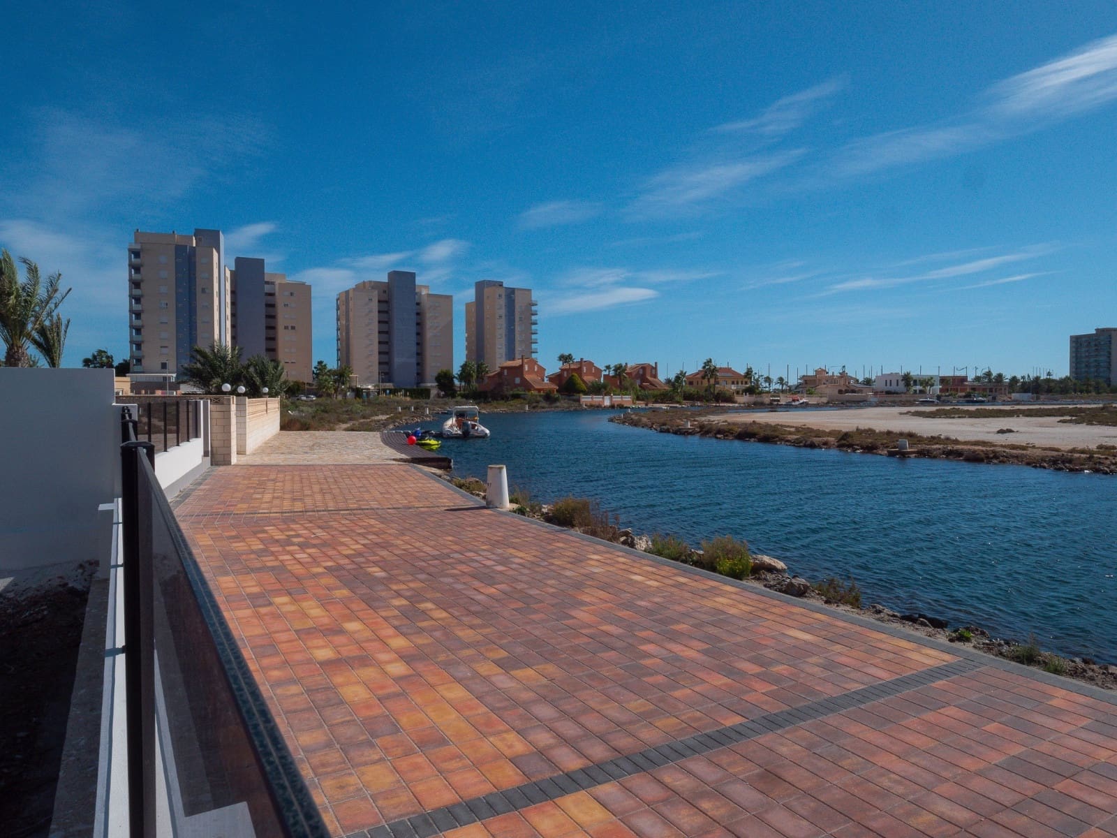 5 soveværelse Villa til salg i La Manga del Mar Menor med swimmingpool - € 1.350.000 (Ref: 9410165)