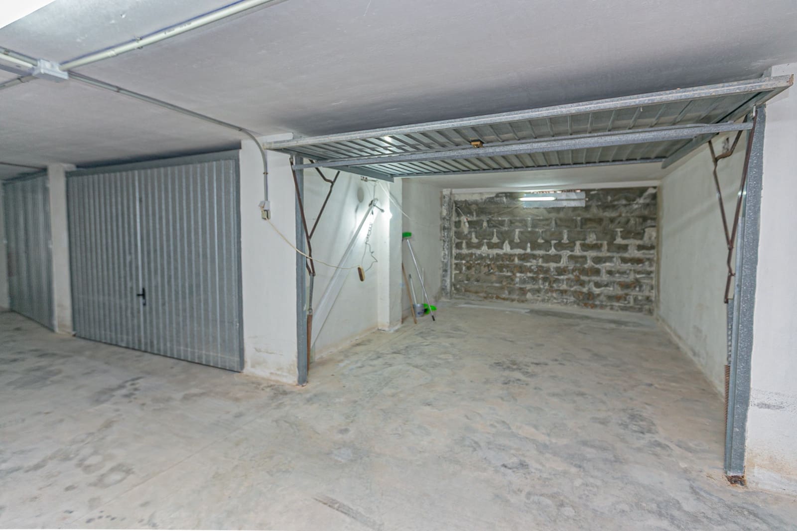 Garage til salg i Playa Flamenca - € 15.000 (Ref: 9411510)