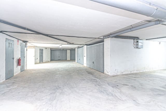 Garasje til salgs i Playa Flamenca, Orihuela - € 15 000 (Ref: 9411510)