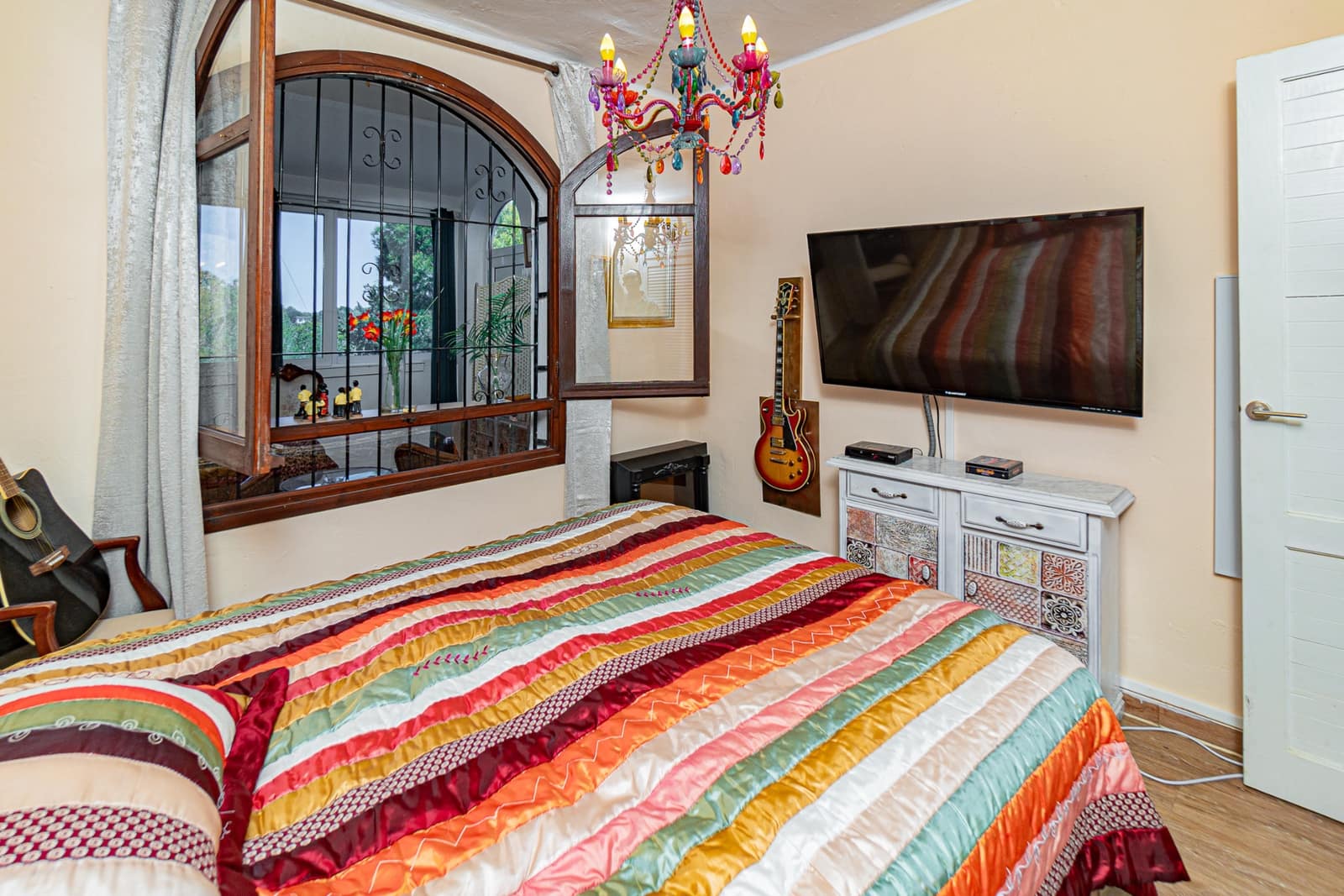 2 bedroom Semi-detached Villa for sale in Villamartin with pool - € 289,000 (Ref: 9413002)