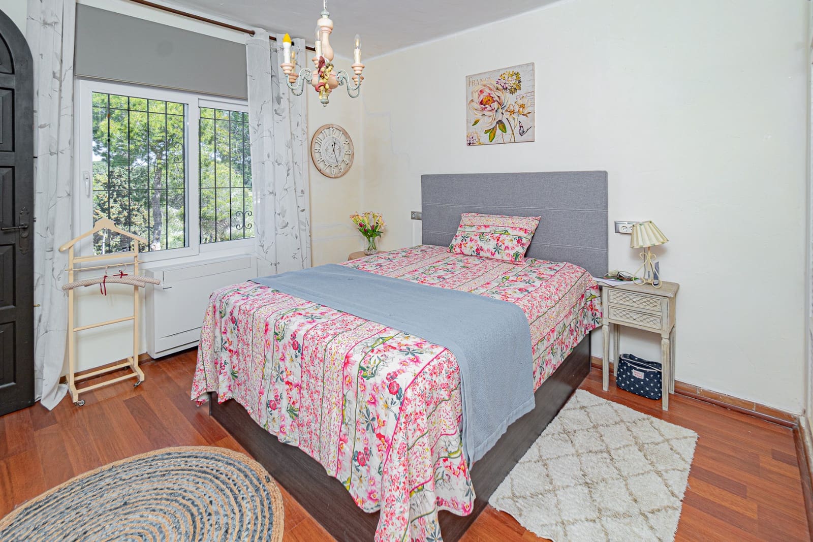 2 bedroom Semi-detached Villa for sale in Villamartin with pool - € 289,000 (Ref: 9413002)