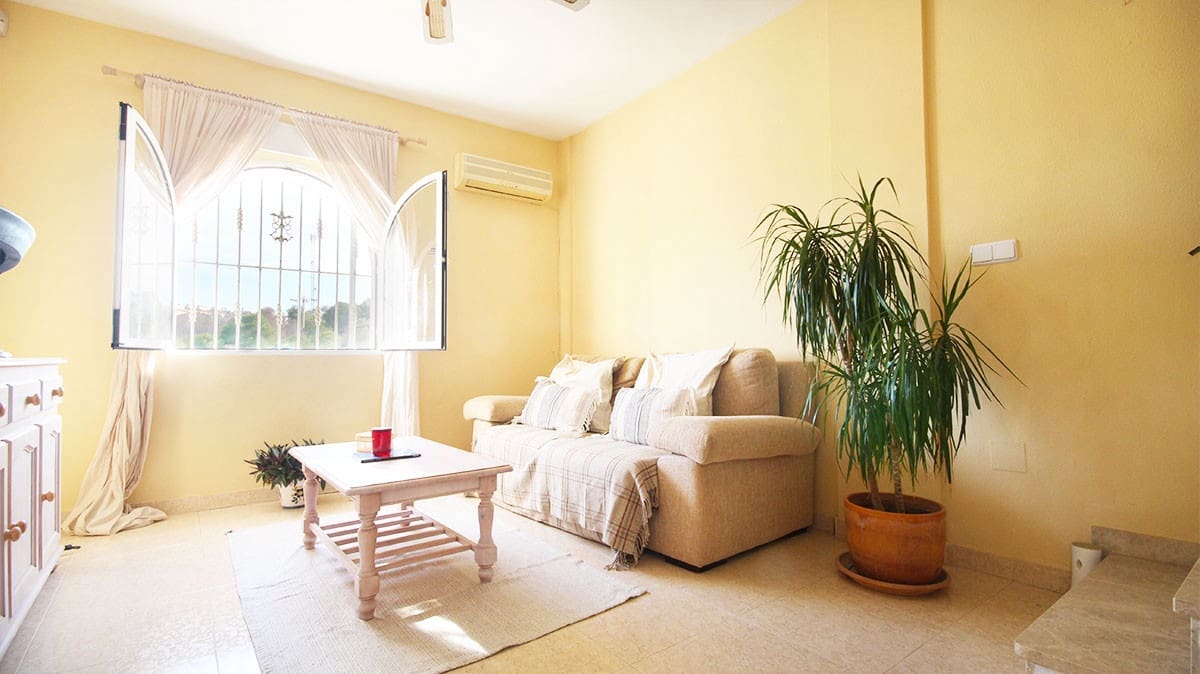 3 soverom Hus til salgs i Villamartin med svømmebasseng - € 164 950 (Ref: 9414548)