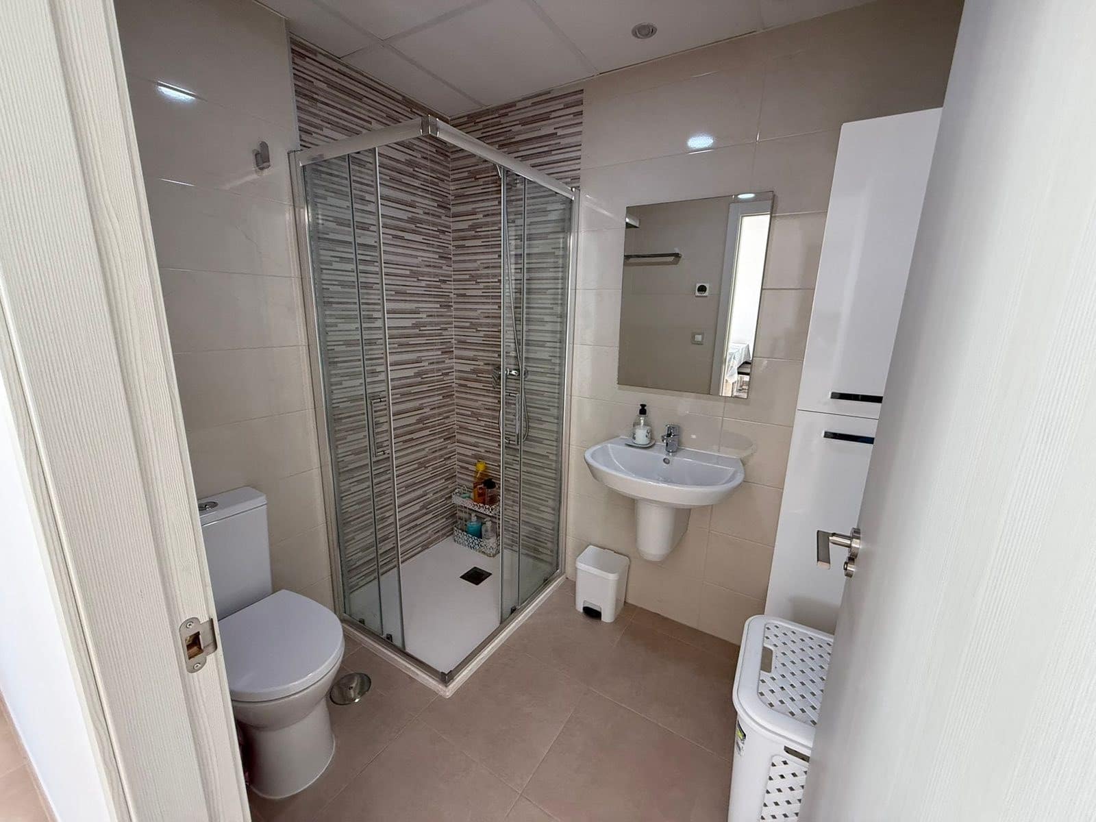 2 sovrum Takvåning till salu i Orihuela Costa med pool garage - 289 000 € (Ref: 9415060)