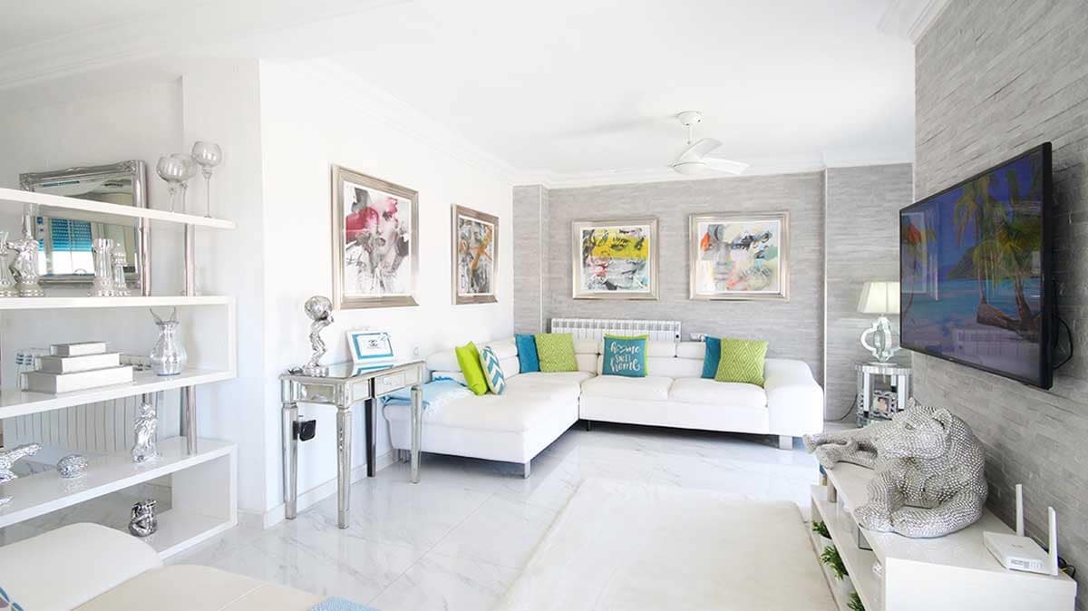 3 bedroom Villa for sale in Villamartin with pool - € 489,000 (Ref: 9417643)