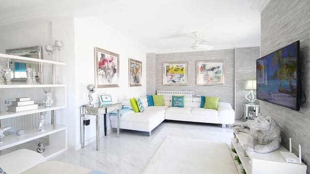 3 quarto Moradia para venda em Villamartin, Orihuela com piscina - 489 000 € (Ref: 9417643)