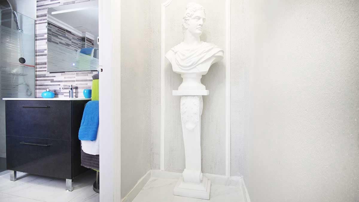 3 bedroom Villa for sale in Villamartin with pool - € 489,000 (Ref: 9417643)