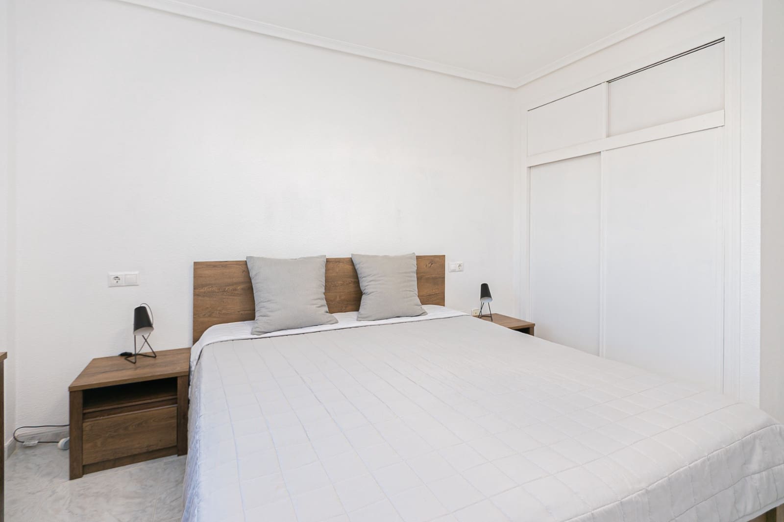 Apartamento de 2 habitaciones en Playa Flamenca en venta con piscina - 199.000 € (Ref: 9426429)