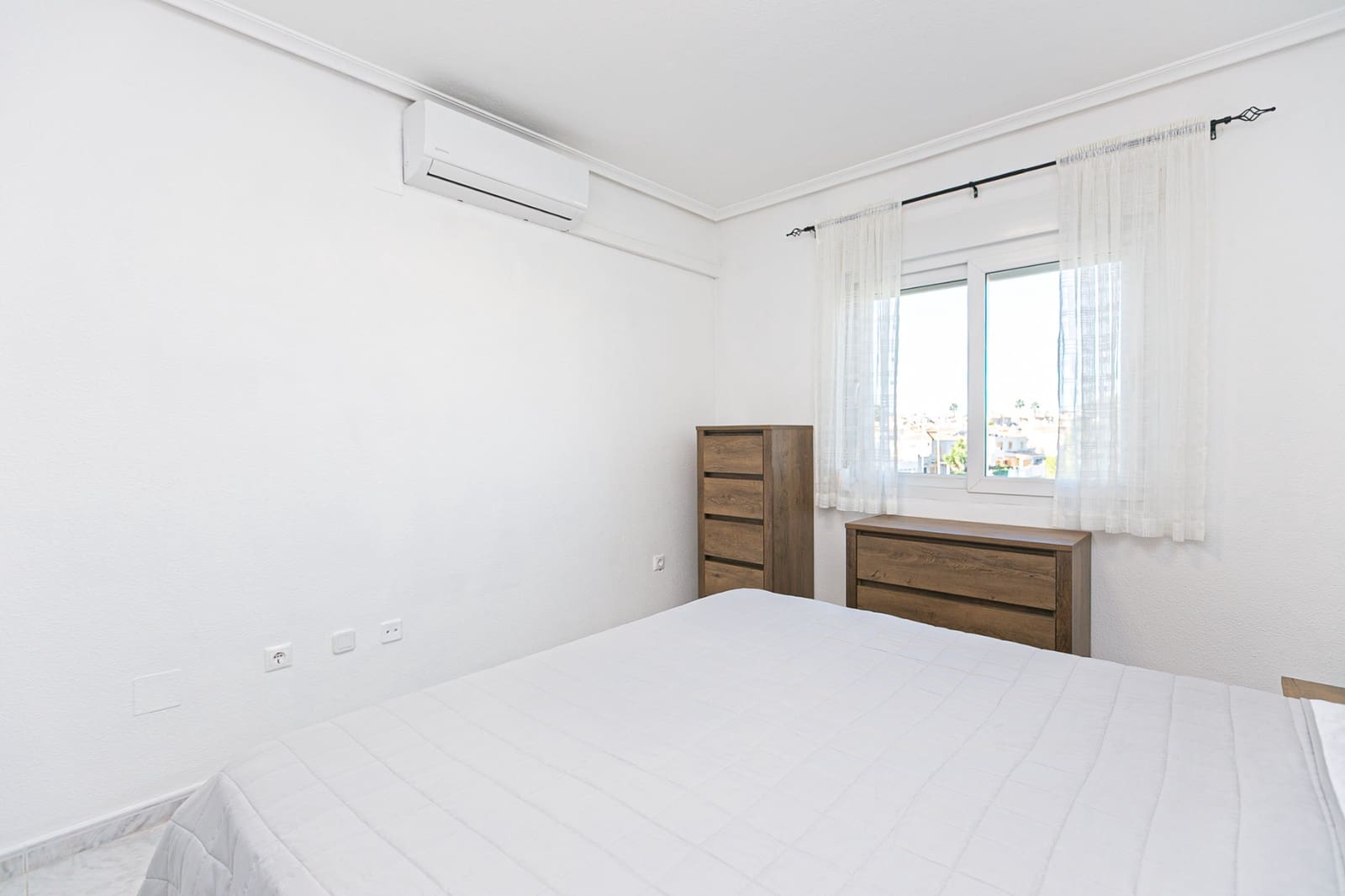 Apartamento de 2 habitaciones en Playa Flamenca en venta con piscina - 199.000 € (Ref: 9426429)