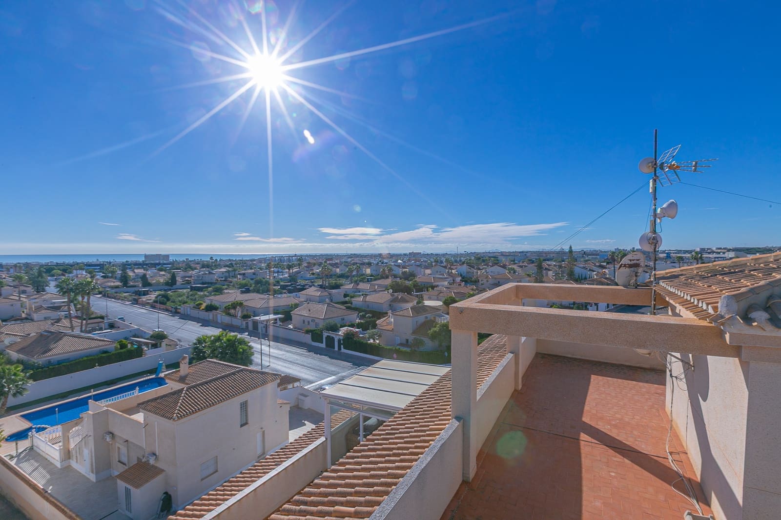 Apartamento de 2 habitaciones en Playa Flamenca en venta con piscina - 199.000 € (Ref: 9426429)