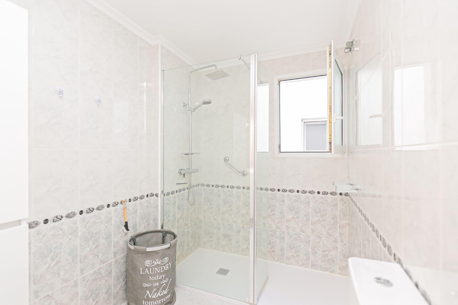 Apartamento de 2 habitaciones en Playa Flamenca en venta con piscina - 199.000 € (Ref: 9426429)