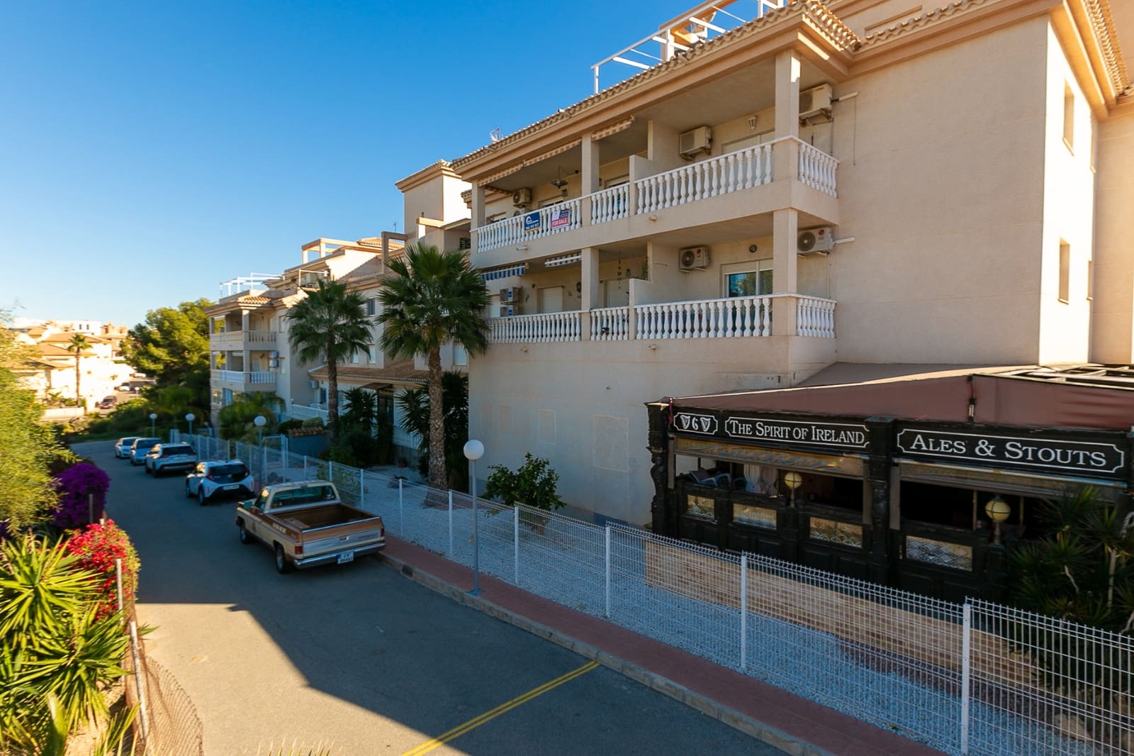 Apartamento de 2 habitaciones en Playa Flamenca en venta con piscina - 199.000 € (Ref: 9426429)