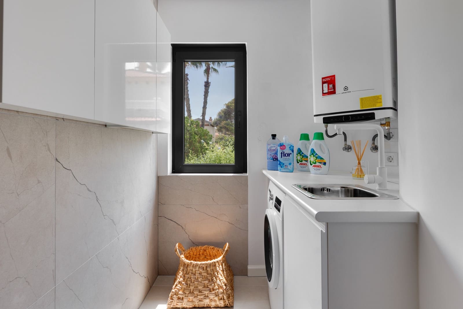 3 chambre Villa/Maison à vendre à La Zenia avec piscine - 1 350 000 € (Ref: 9428204)