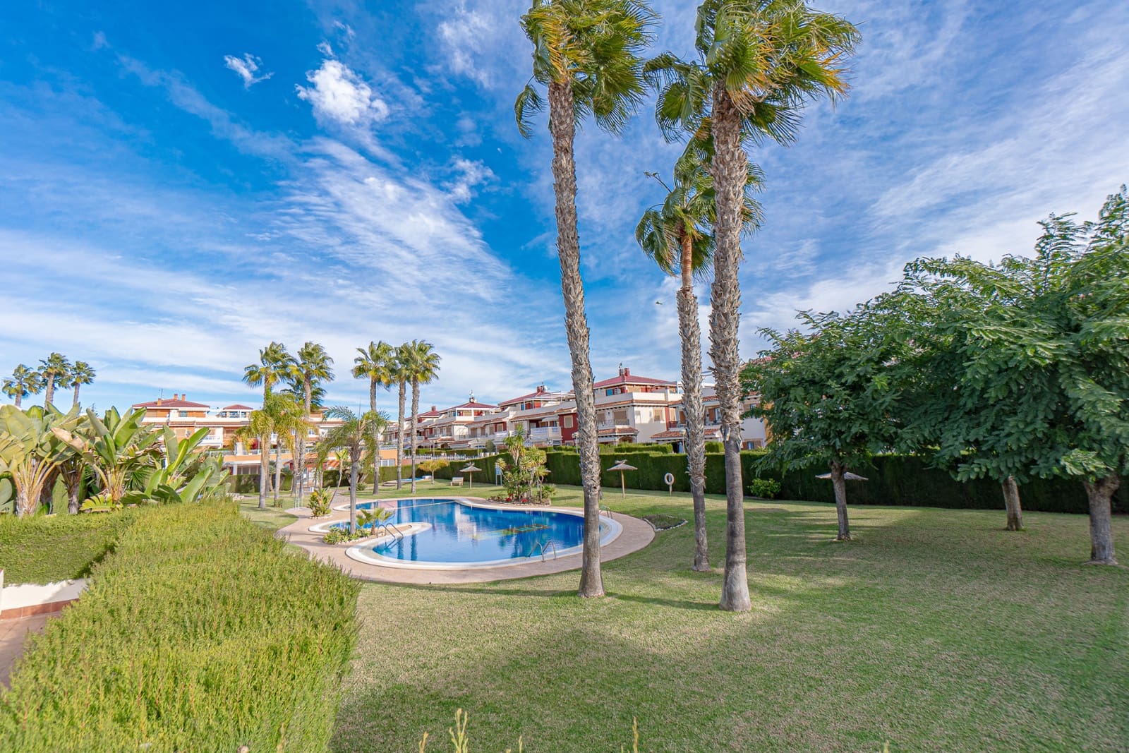 2 bedroom Apartment for sale in Playa Flamenca with pool - € 219,000 (Ref: 9432462)