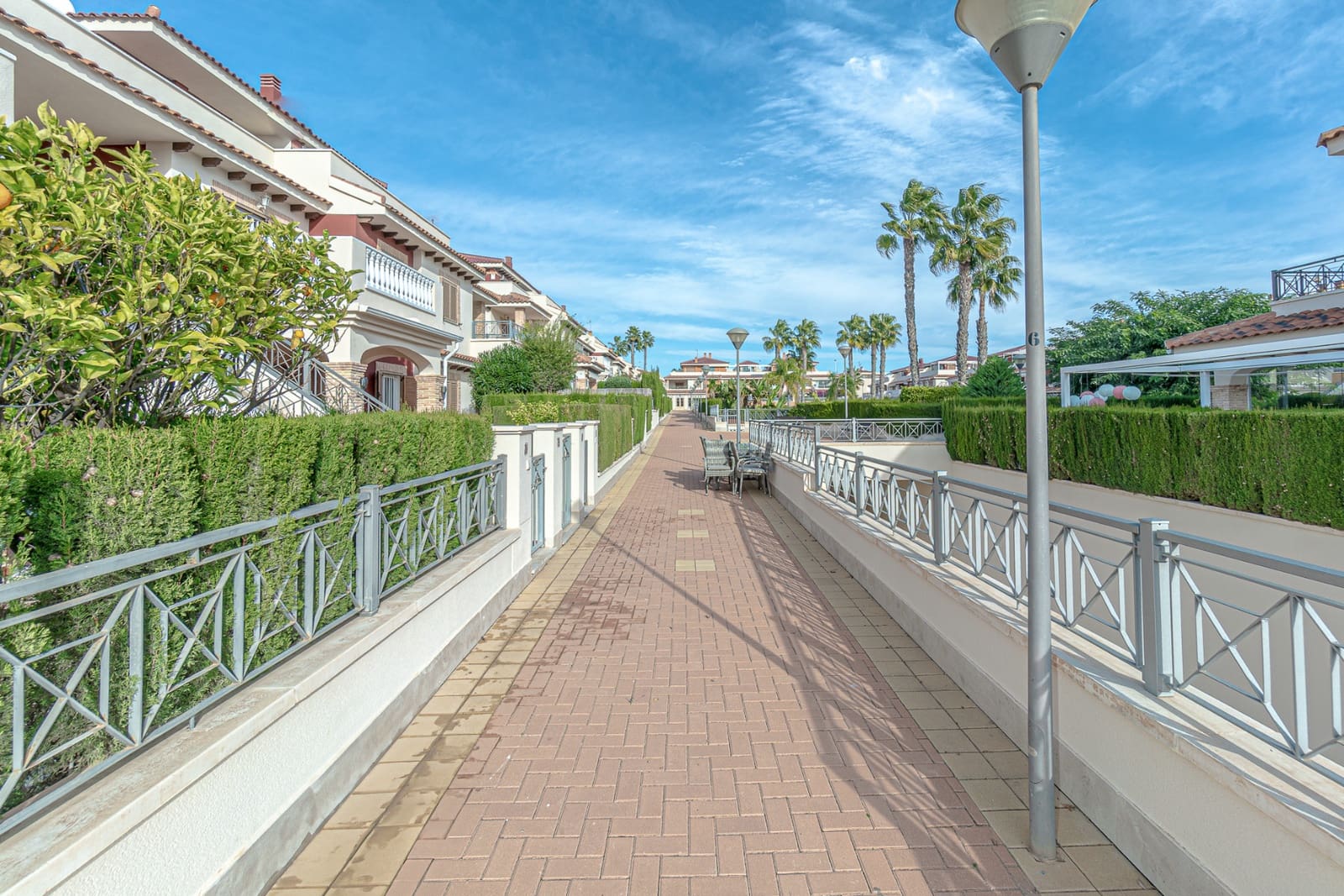 2 bedroom Apartment for sale in Playa Flamenca with pool - € 219,000 (Ref: 9432462)