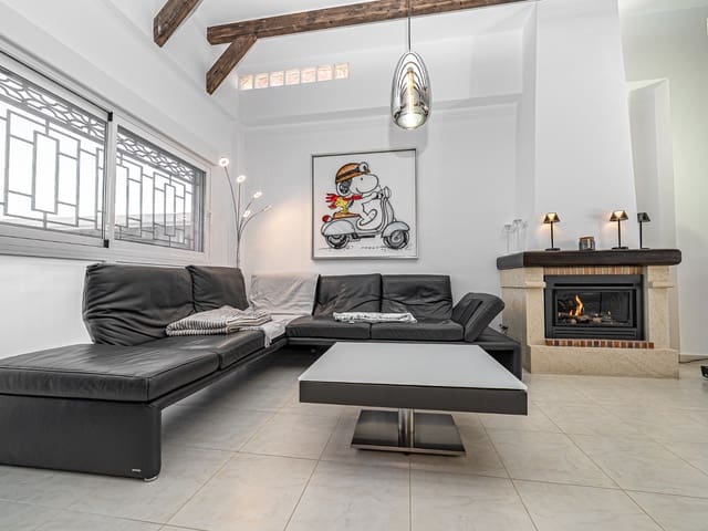 3 bedroom Villa for sale in Ciudad Quesada, Rojales with pool - € 799,000 (Ref: 9438071)