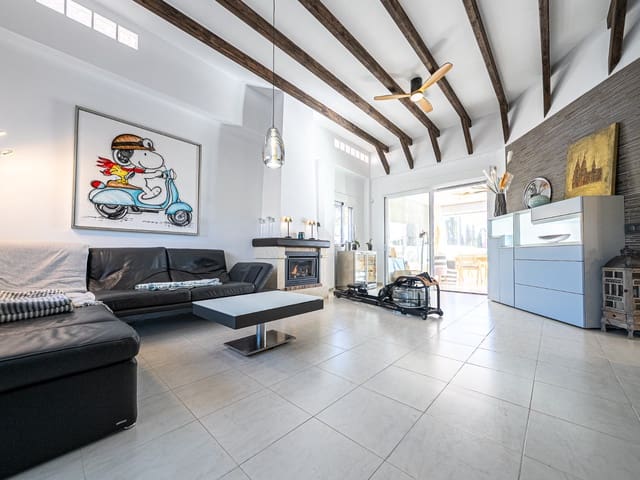 3 bedroom Villa for sale in Ciudad Quesada, Rojales with pool - € 799,000 (Ref: 9438071)