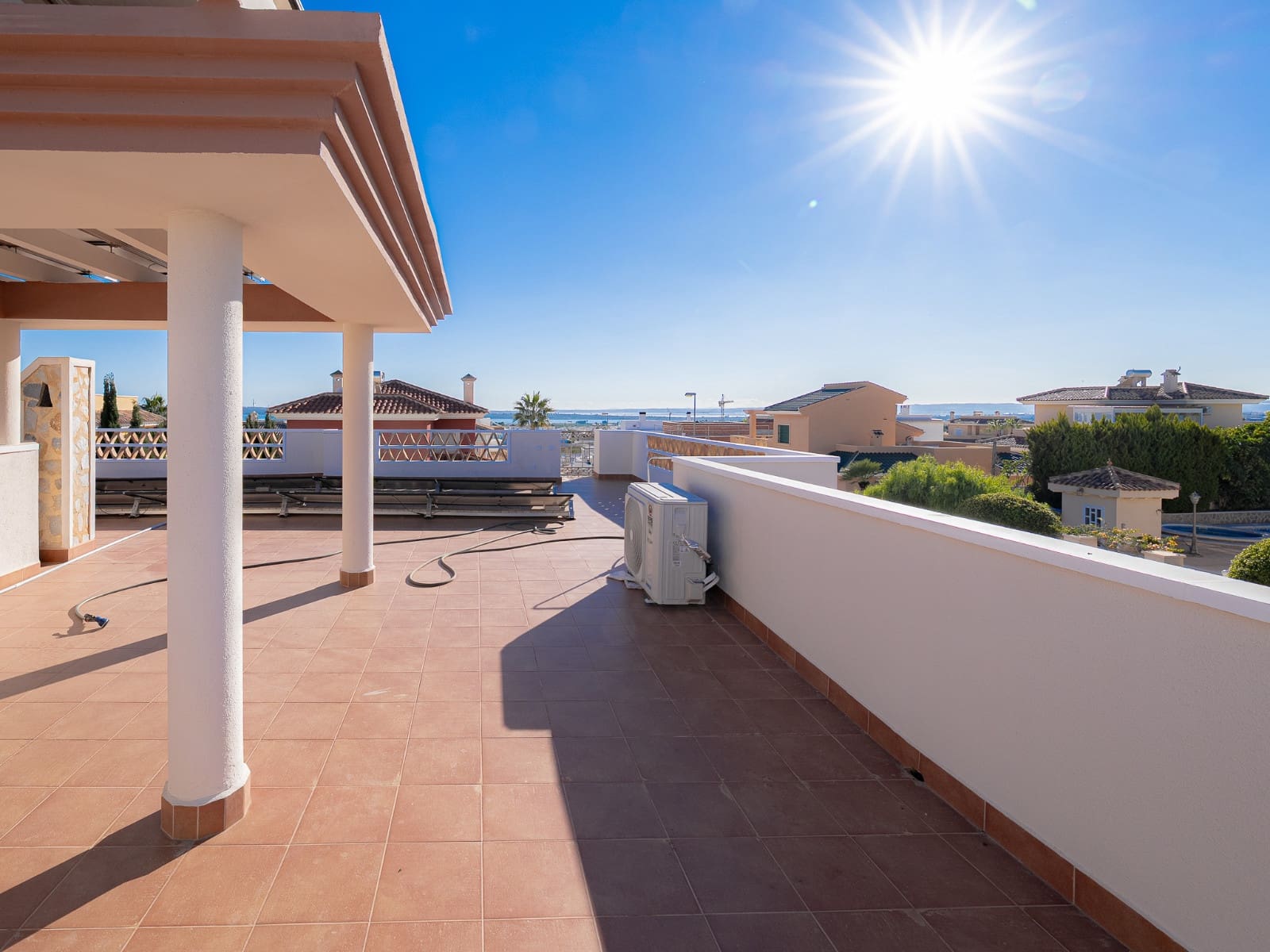 3 bedroom Villa for sale in Ciudad Quesada with pool - € 799,000 (Ref: 9438071)