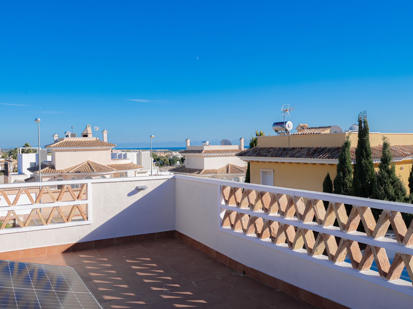 3 bedroom Villa for sale in Ciudad Quesada with pool - € 799,000 (Ref: 9438071)