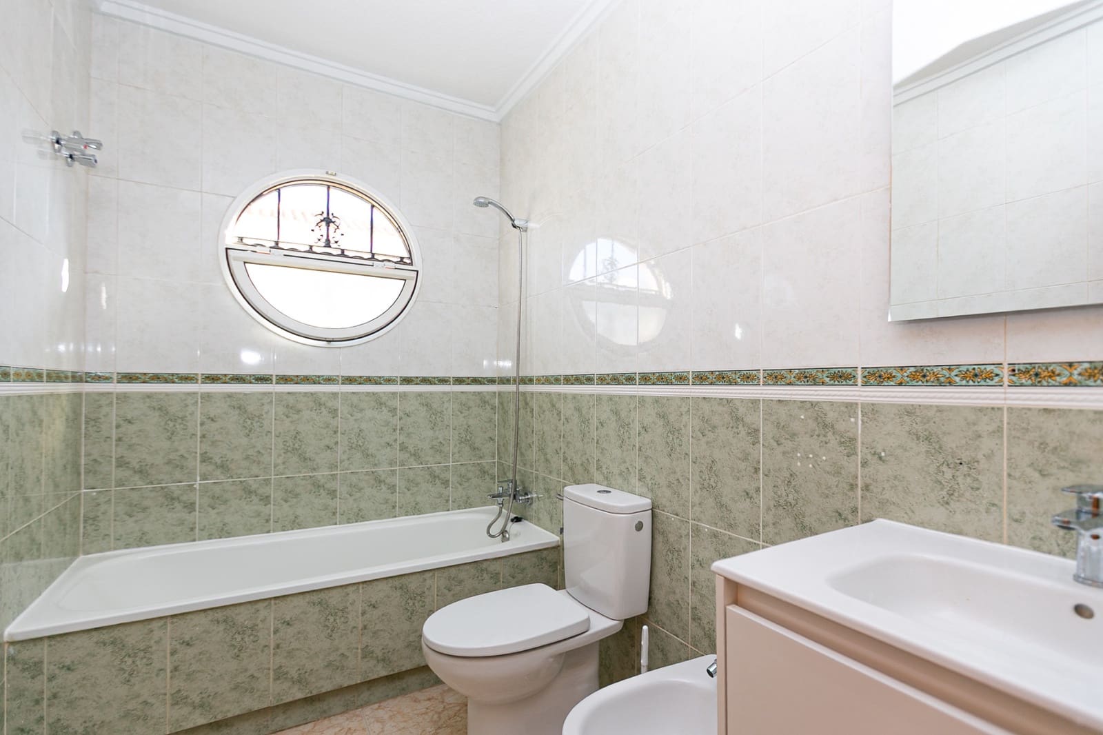 3 bedroom Terraced Villa for sale in Los Altos with pool - € 210,000 (Ref: 9444791)