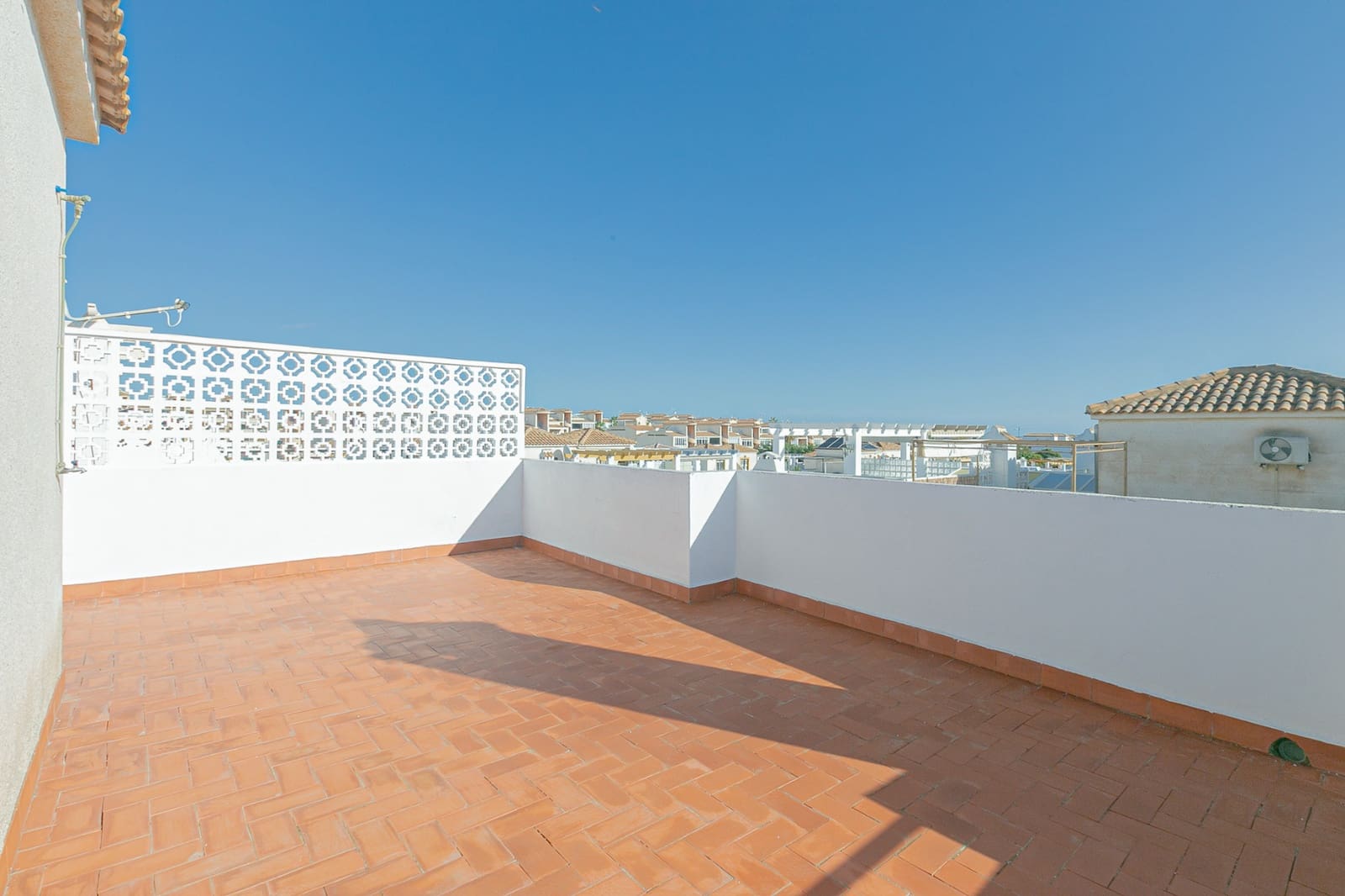 3 bedroom Terraced Villa for sale in Los Altos with pool - € 210,000 (Ref: 9444791)