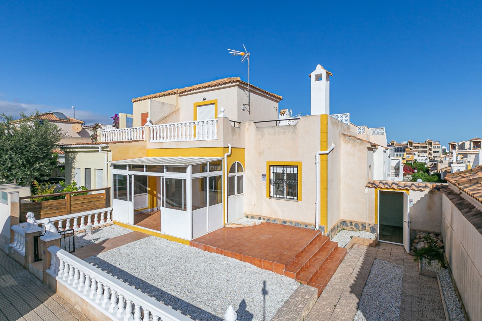 3 bedroom Terraced Villa for sale in Los Altos with pool - € 210,000 (Ref: 9444791)