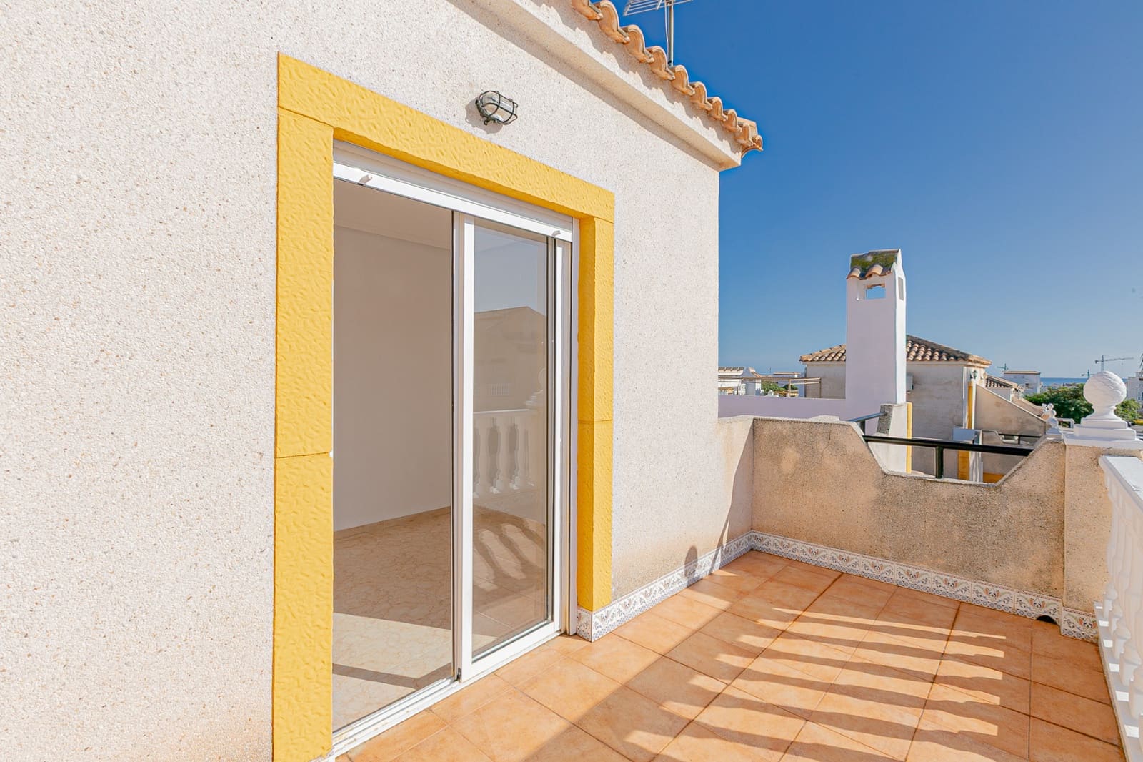 3 bedroom Terraced Villa for sale in Los Altos with pool - € 210,000 (Ref: 9444791)