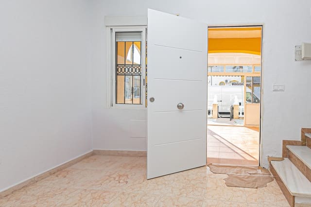 3 soverom Rekkehus til salgs i Los Altos med svømmebasseng - € 230 000 (Ref: 9444791)