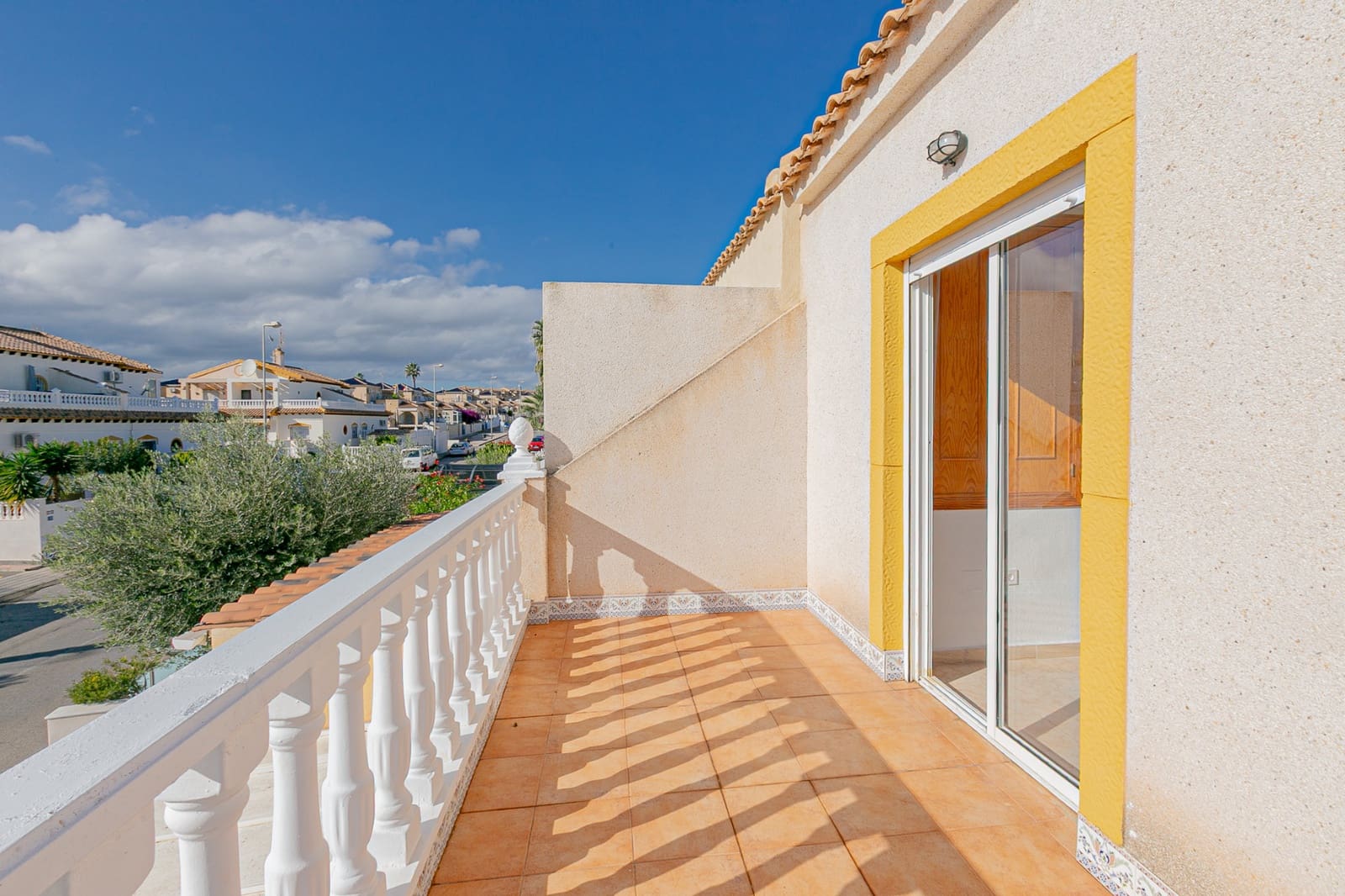 3 bedroom Terraced Villa for sale in Los Altos with pool - € 210,000 (Ref: 9444791)