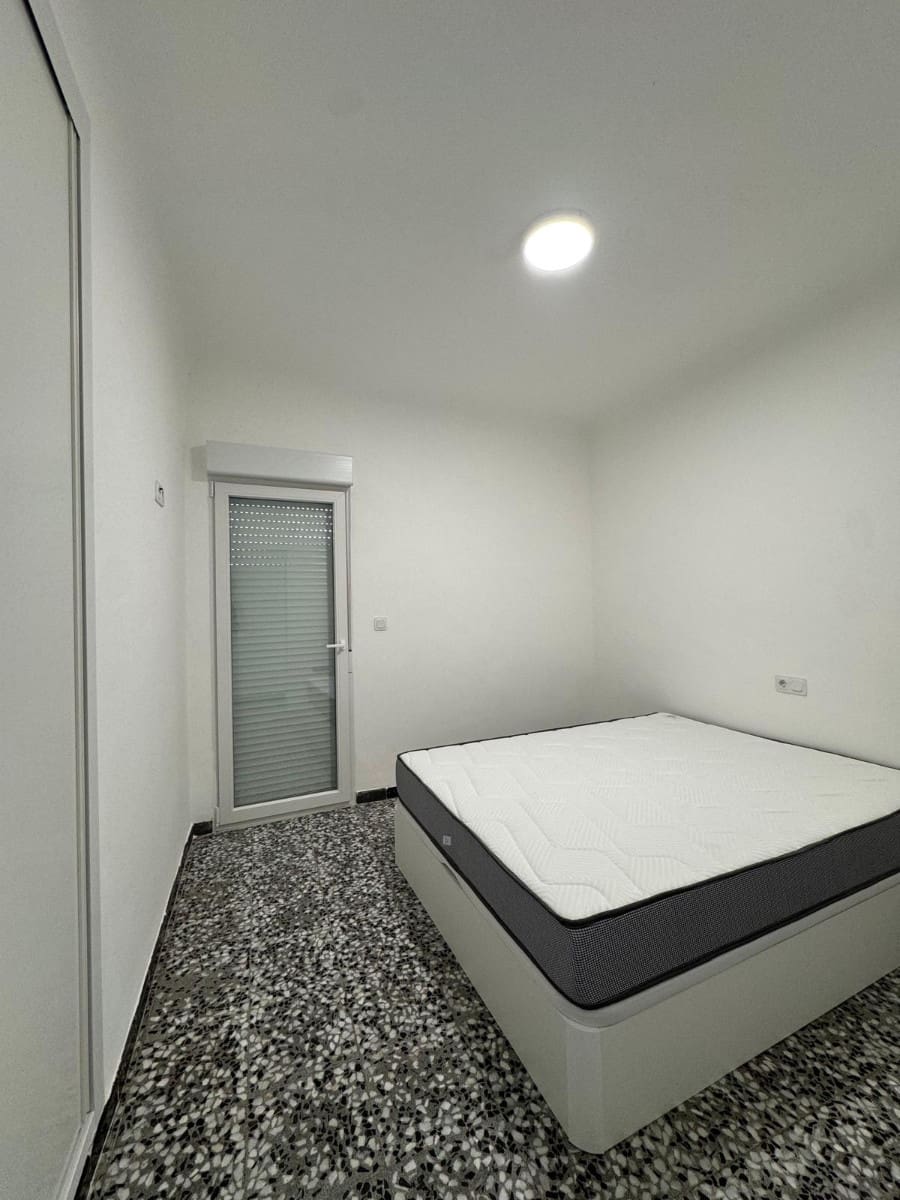 5 Zimmer Apartment zu verkaufen in Torrevieja - 174.000 € (Ref: 9447054)