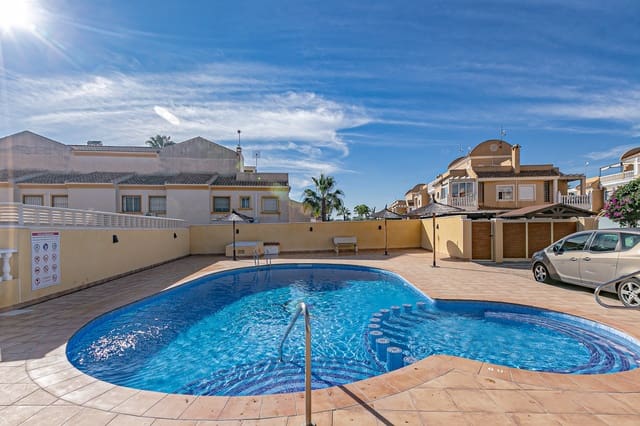 2 soveværelse Bungalow til salg i La Zenia, Orihuela med swimmingpool - € 165.000 (Ref: 9449996)