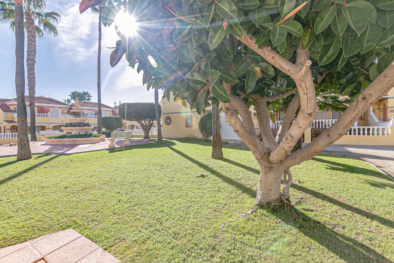 2 soveværelse Bungalow til salg i La Zenia med swimmingpool - € 165.000 (Ref: 9449996)