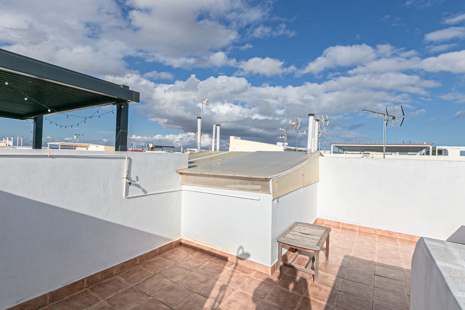 2 quarto Casa em Banda para venda em Torrevieja com piscina - 180 000 € (Ref: 9457871)