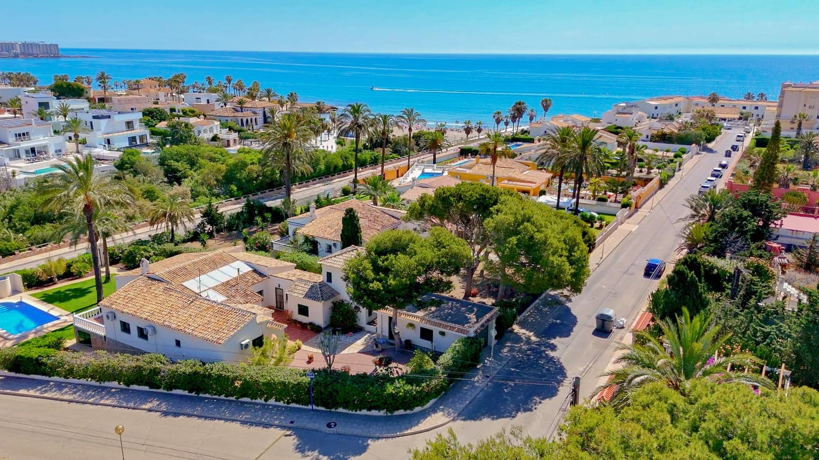 4 Zimmer Villa zu verkaufen in Playa Flamenca - 995.000 € (Ref: 9462851)