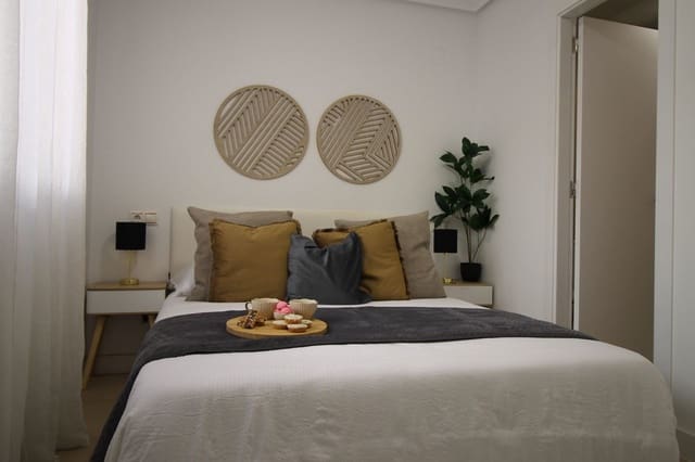 3 makuuhuone Kattohuoneisto myytävänä paikassa Puerto Deportivo, Torrevieja - 220 000 € (Ref: 9467648)