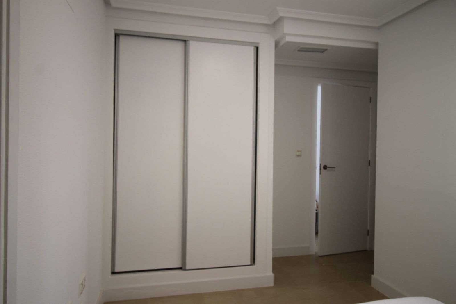 Apartamento de 3 habitaciones en Torrevieja en venta - 160.000 € (Ref: 9467649)