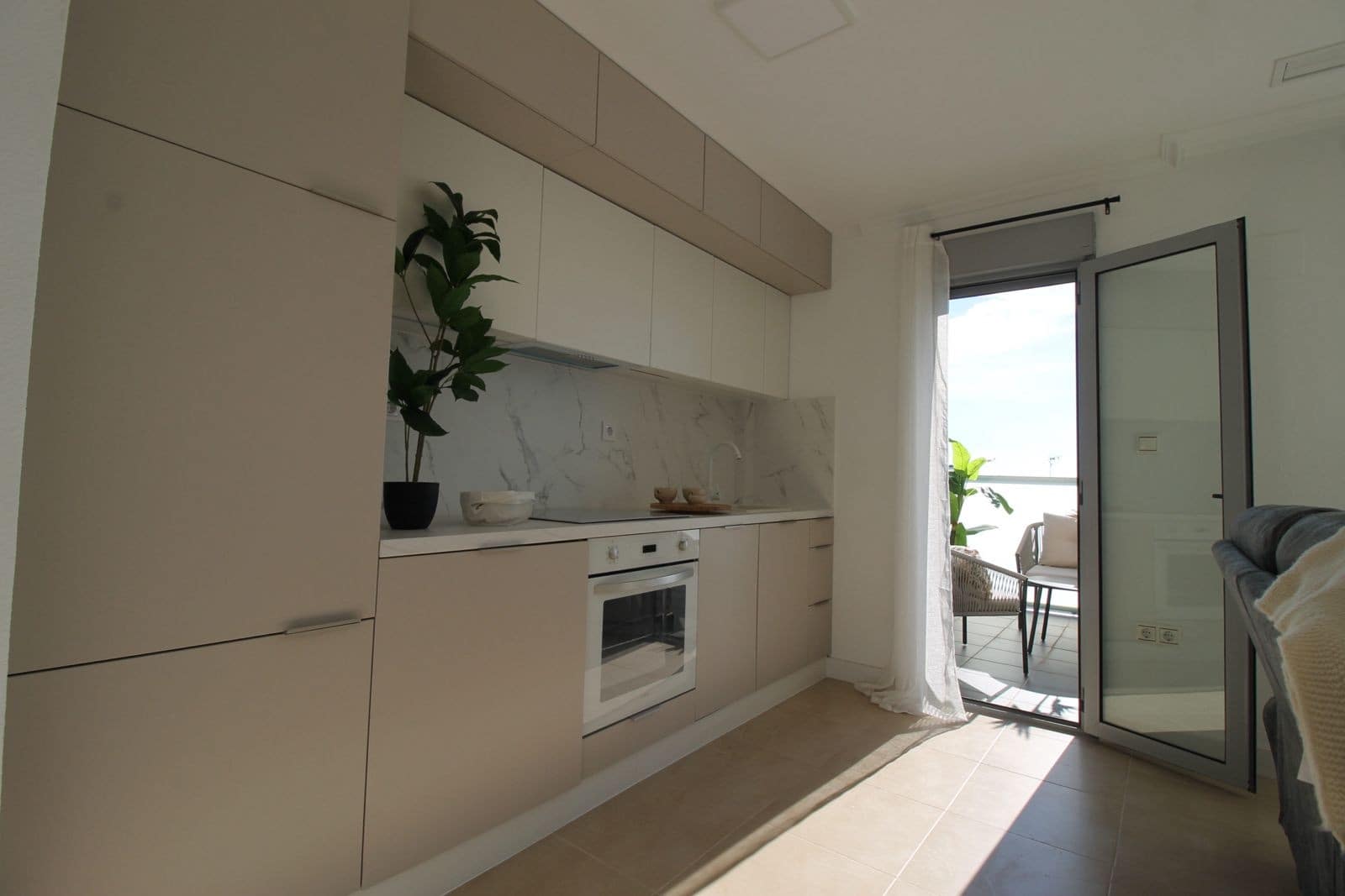 Apartamento de 3 habitaciones en Torrevieja en venta - 160.000 € (Ref: 9467649)