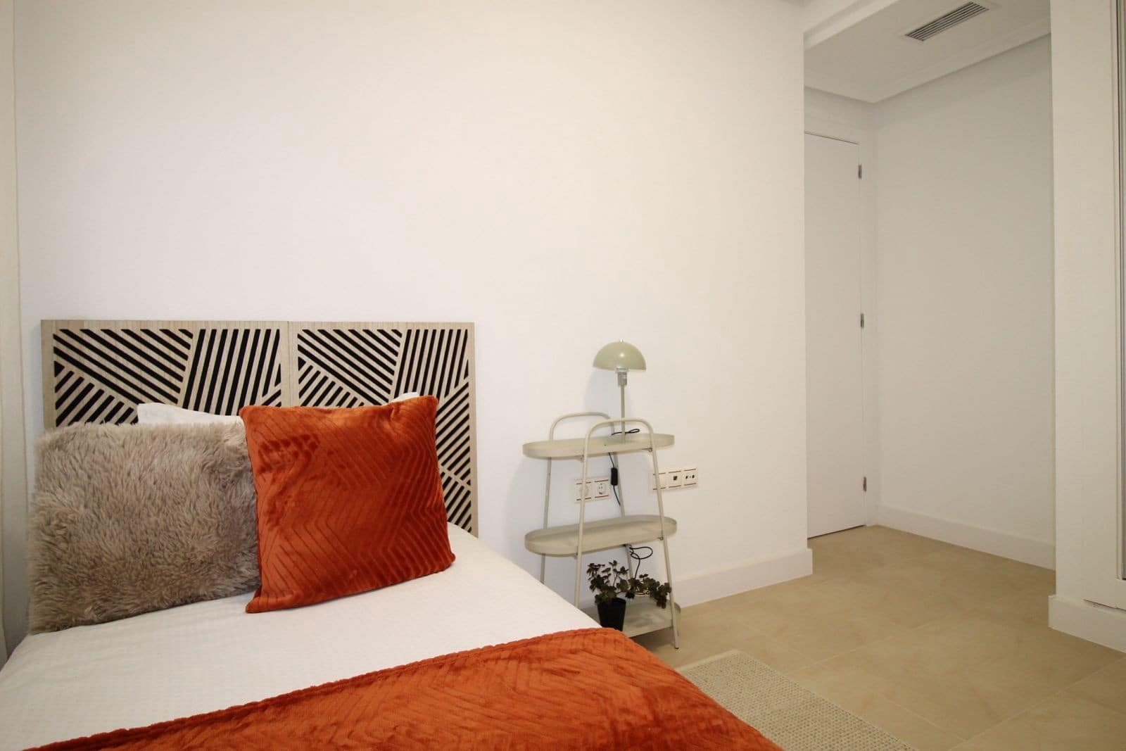 Apartamento de 3 habitaciones en Torrevieja en venta - 160.000 € (Ref: 9467649)