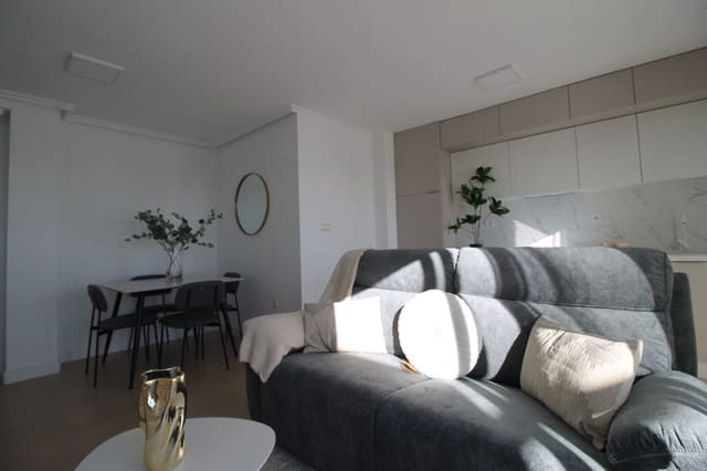 Apartamento de 3 habitaciones en Puerto Deportivo, Torrevieja en venta - 155.000 € (Ref: 9467650)