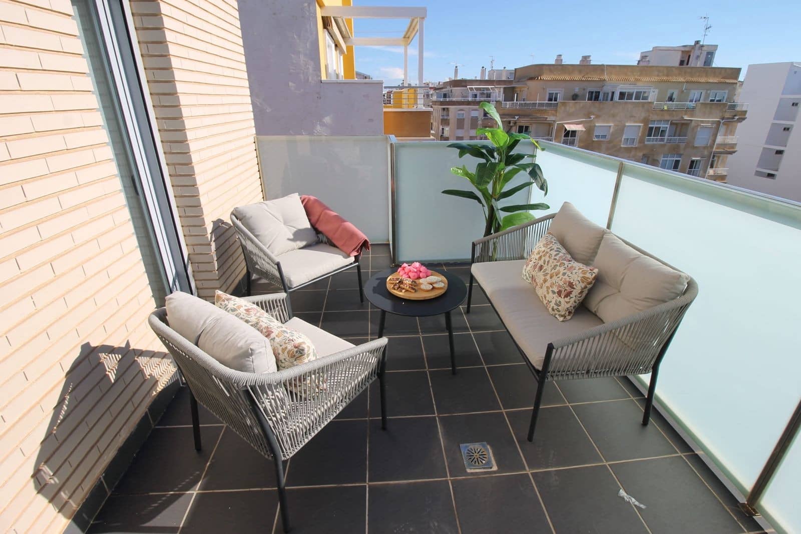 3 slaapkamer Appartement te koop in Torrevieja - € 155.000 (Ref: 9467650)