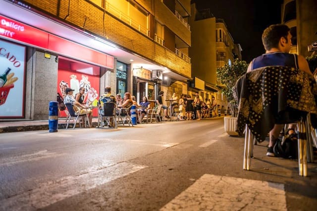 1 soveværelse Erhverv til leje i Centro, Torrevieja - € 50.000 (Ref: 9506475)