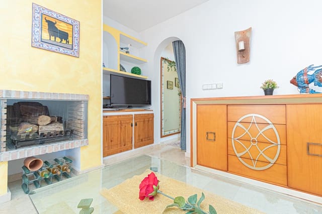 3 slaapkamer Rijtjeshuis te koop in Playa Flamenca, Orihuela met zwembad - € 259.000 (Ref: 9516561)