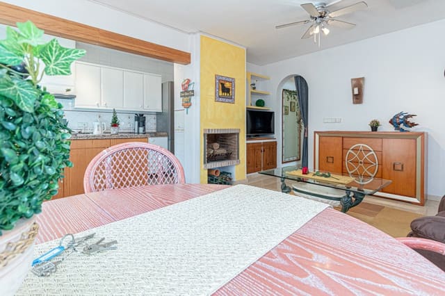 3 slaapkamer Rijtjeshuis te koop in Playa Flamenca, Orihuela met zwembad - € 259.000 (Ref: 9516561)