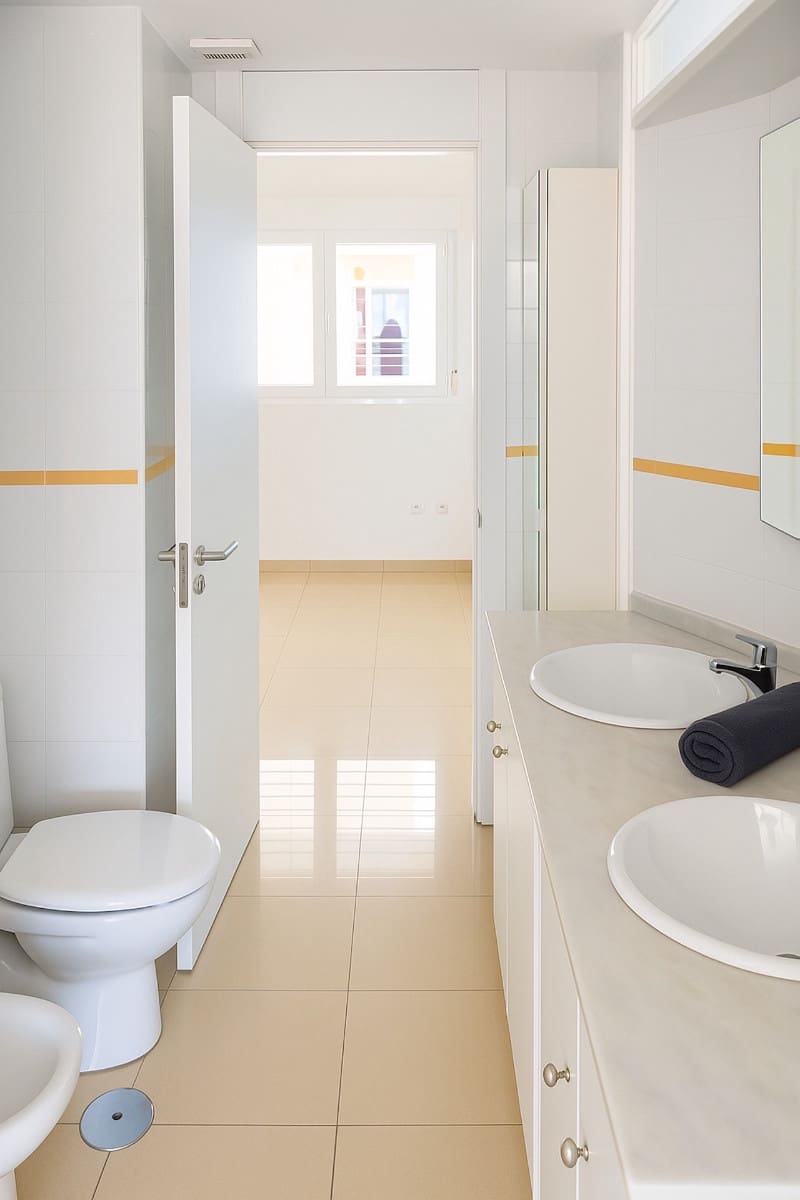 2 bedroom Apartment for sale in Playa Flamenca with pool garage - € 249,000 (Ref: 9516562)